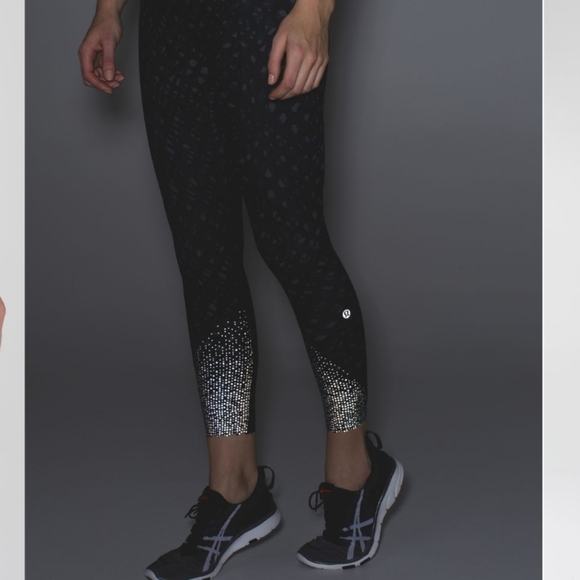 Lululemon Tight Stuff Tight(Reflective)Simply Lace Play Dark Slate Black, Size 4 - Picture 10 of 10